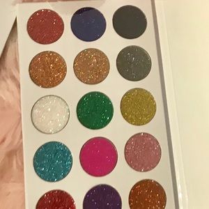 Holy Spynx Eyeshadow Book